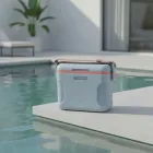 À beira da piscina - 2196646