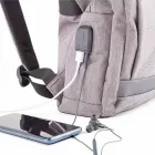 Mochila para notebook com cabo USB e áudio interno com conector externo na lateral - 802186