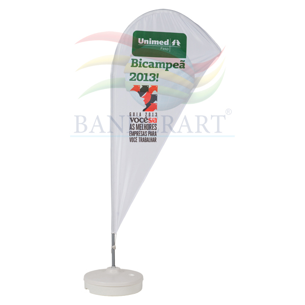 Windbanners® confeccionados no tecido Duralon® 100% poliéster.