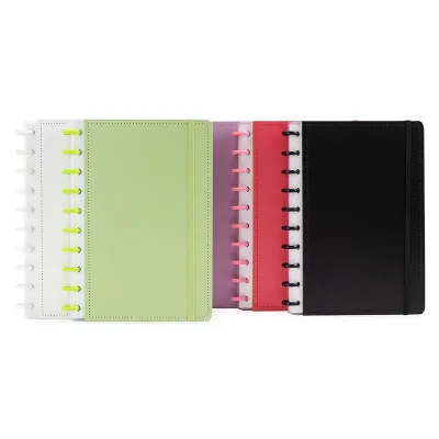 Caderno capa dura em papelão, em várias cores