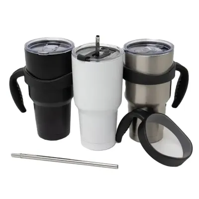 Caneca térmica de inox com capacidade para 800 ml