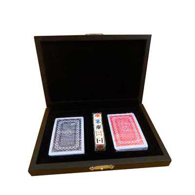 Kit Poker estojo de madeira com pintura em preto acetinado e forro em veludo, 02 baralhos 01 jogo...