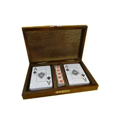 kit poker com 02 baralhos plastificado e 01 jg 5 dados para poker - 116407