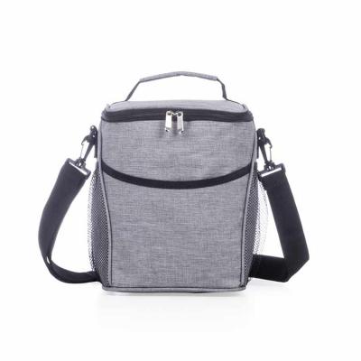 Bolsa Térmica com bolso frontal