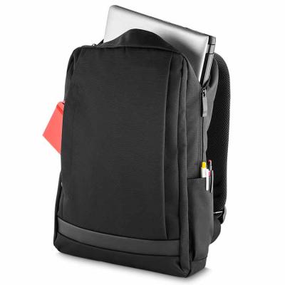 Mochila para notebook com bolso central 