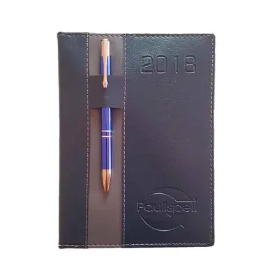Agenda diária capa vertical e porta-caneta.