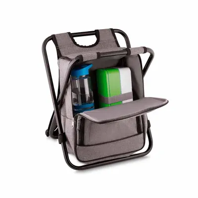 Bolsa térmica com cadeira com capacidade de 25 litros