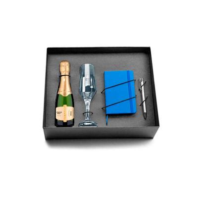 Kit chandon home office