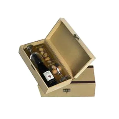 Kit vinho com duas taças e pacote de nozes