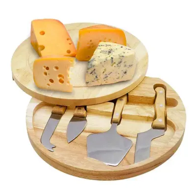 Kit queijo com 5 peças. Design com borda rebaixada e tampa que abre pela lateral