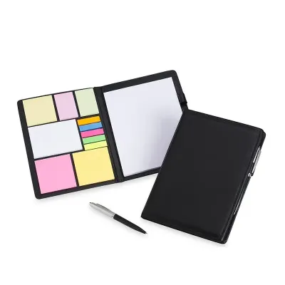 Kit para anotações em sintético com autoadesivos e caneta plástica.