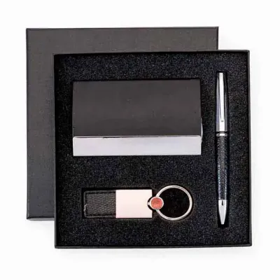 Kit executivo com 3 peças: caneta, porta-cartão e chaveiro