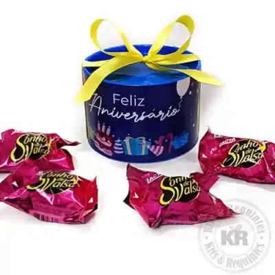 Lata em alumínio personalizada contém 5 bombons Sonho de Valsa