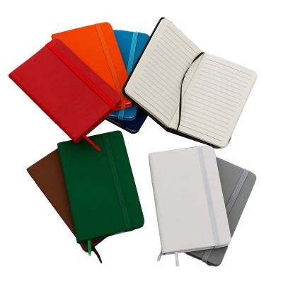 Cadernetas em várias cores