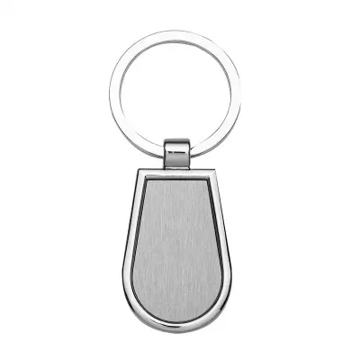Chaveiro de metal em forma de gota