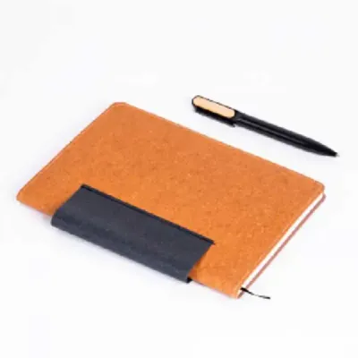 Caderno em couro personalizado e porta caneta - marrom - 1480431
