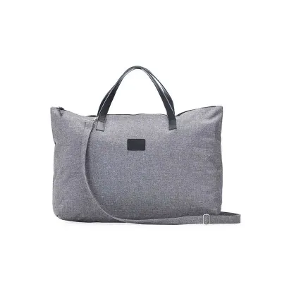 Bolsa em linho com confortáveis alças de ombro em couro 