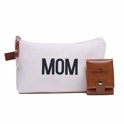 Kit feminino com necessaire e porta-batom