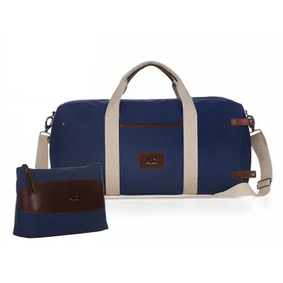 Kit viagem personalizado com mala e nécessaire
