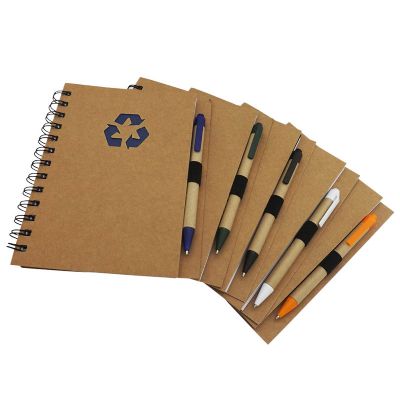 Bloco de anotações e caneta ecológico