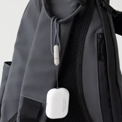 Fone de Ouvido Bluetooth preso na mochila - 1963622