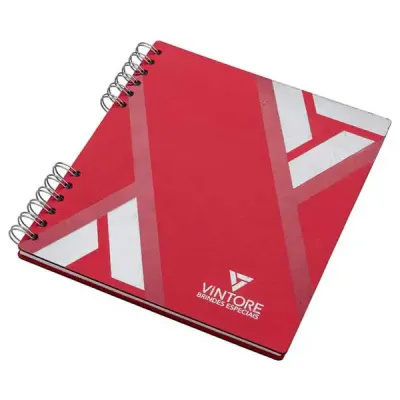 Caderno quadrado na cor vermelho
