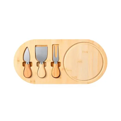 Kit para queijo composto por quatro itens