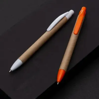 Caneta ecológica de papelão com personalização no corpo da caneta - 825190