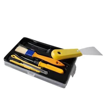 Kit ferramentas 4 peças em estojo plástico com trava de segurança. 