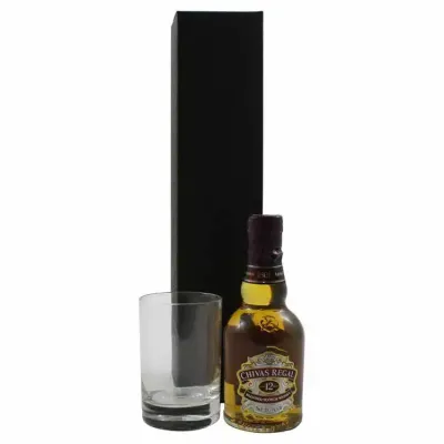 Kit whisky Chivas Regal com copo de vidro