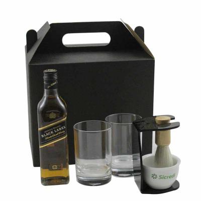 Kit whisky Johnnie Walker 200ml com dois copos e suporte com pincel e cumbuca para barbear