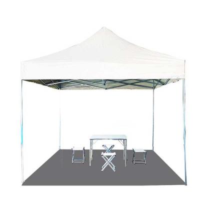 Tenda sanfonada Standard com mesa e banquetas 