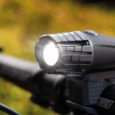 Lanterna de LED recarregável para bicicleta - 1301163