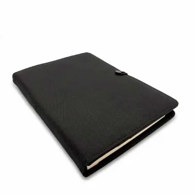 Caderno de anotação com bateria reserva