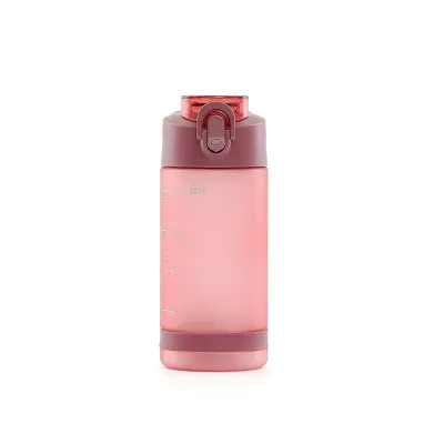 Squeeze plástico rosa com capacidade de 550ml