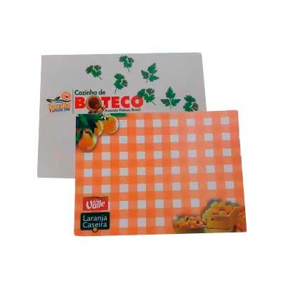 Jogo americano impresso em off set com verniz 