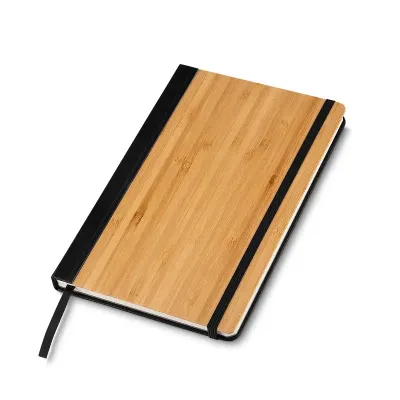 Caderneta com capa em bambu e detalhe preto