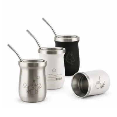 Cuia térmica em inox com canudo bomba