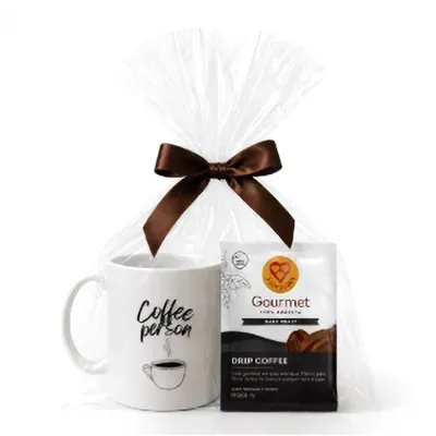 Kit composto por 1 caneca de 330ml, 1 sachê de drip coffee e saco celofane com laço