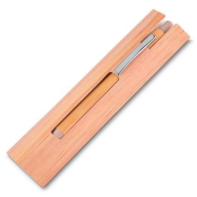 Caneta com corpo de bambu em estojo - 1686004