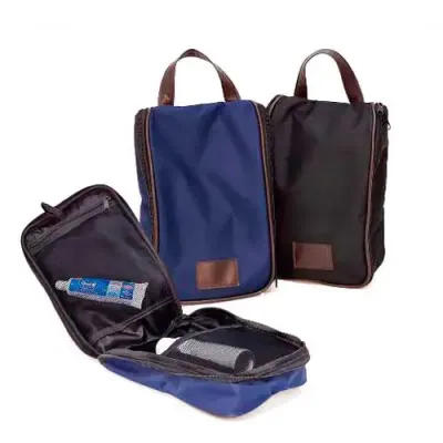 Necessaire Cabideira em Poliéster com 3 Bolsos Internos