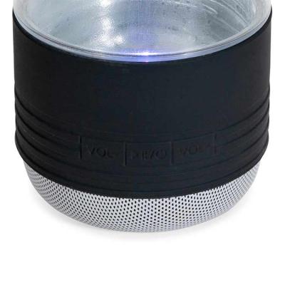 Garrafa 720ml com speaker bluetooth e luzes que mudam de cor - 1071183