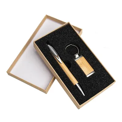 Este kit é a escolha ideal para quem aprecia praticidade e um design natural. O estojo com espuma...