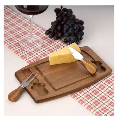 Kit queijo sobre a mesa - 1818858