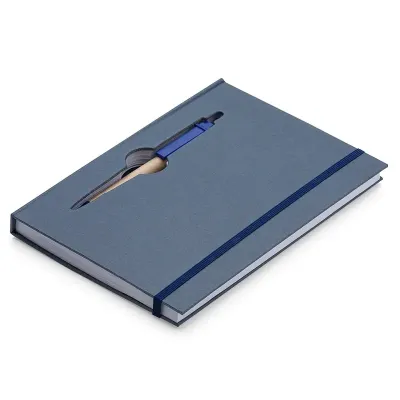 Caderno de anotações com caneta - 1836246