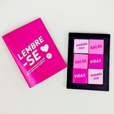 Brinde Jogo da Memória de Chocolate personalizado para Outubro Rosa com 6 tabletes em caixa personalizada.