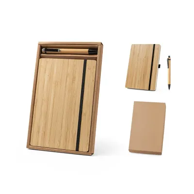 Conjunto de caderno A5 e esferográfica em bambu