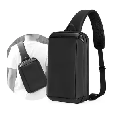 Mochila transversal com bolso interno para guardar seus itens essenciais