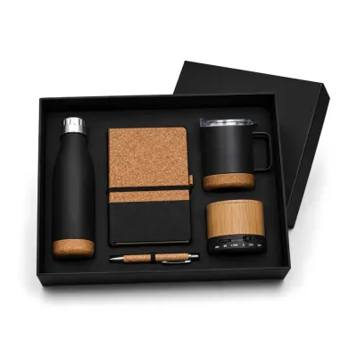 Kit Presente Executivo com Garrafa, Caneca e Caixa de Som