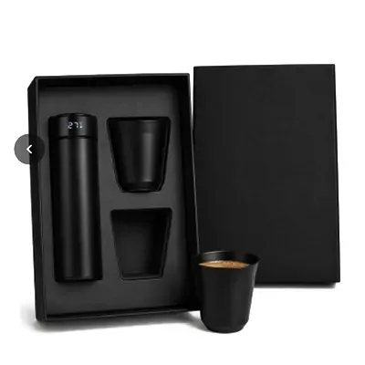 Conjunto para café com copos de inox e garrafa